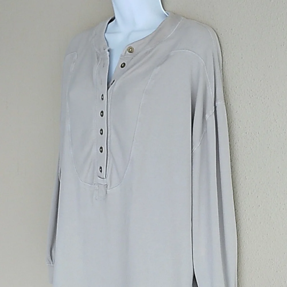 Free People Ribbed Henley Top Long Sleeve  Oversized Layer Medium - Picture 2 of 8